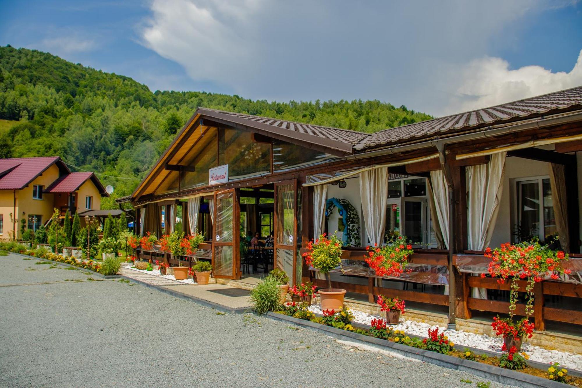 Ge-Lux Villa Incesti Dış mekan fotoğraf