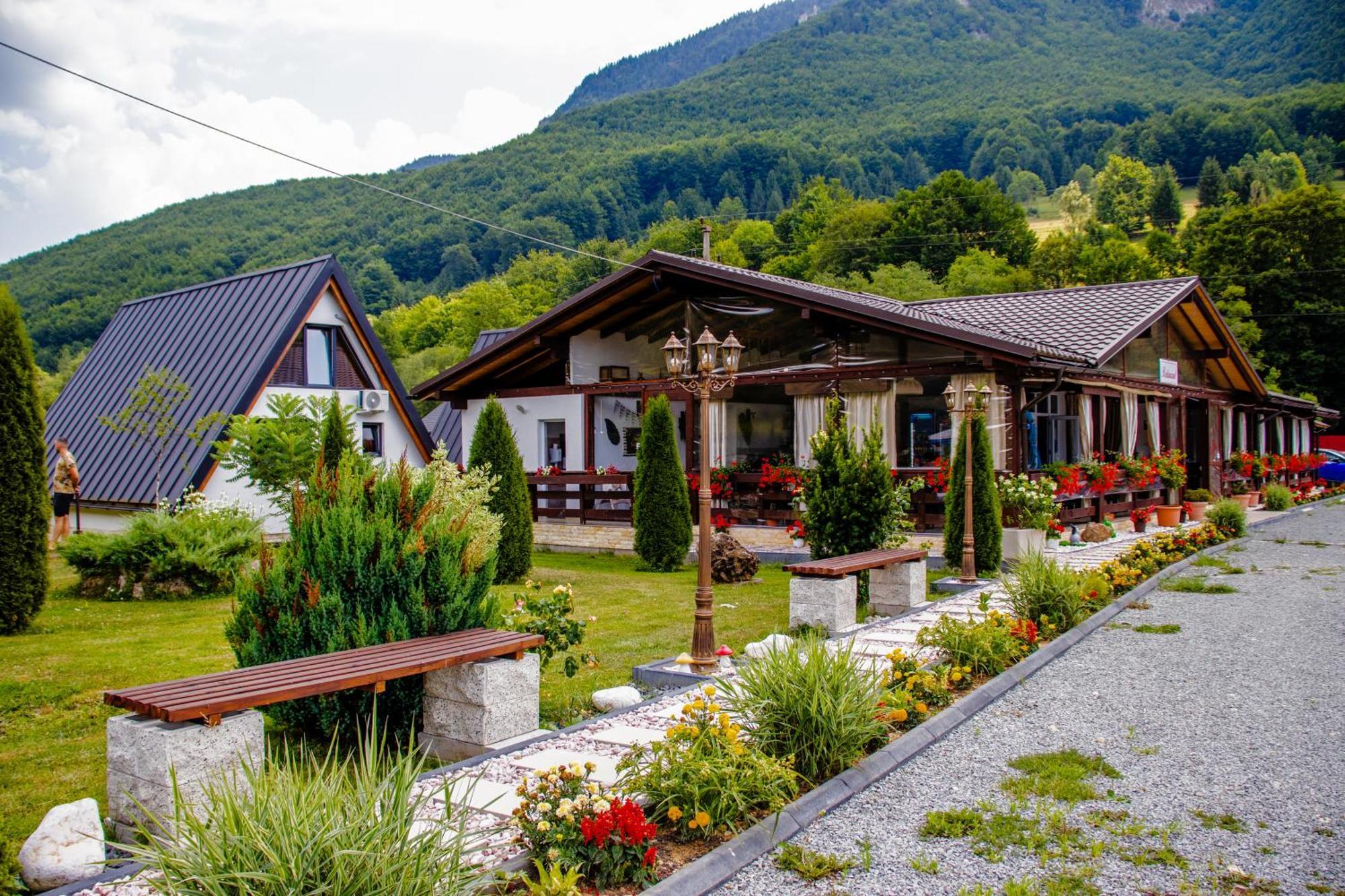 Ge-Lux Villa Incesti Dış mekan fotoğraf