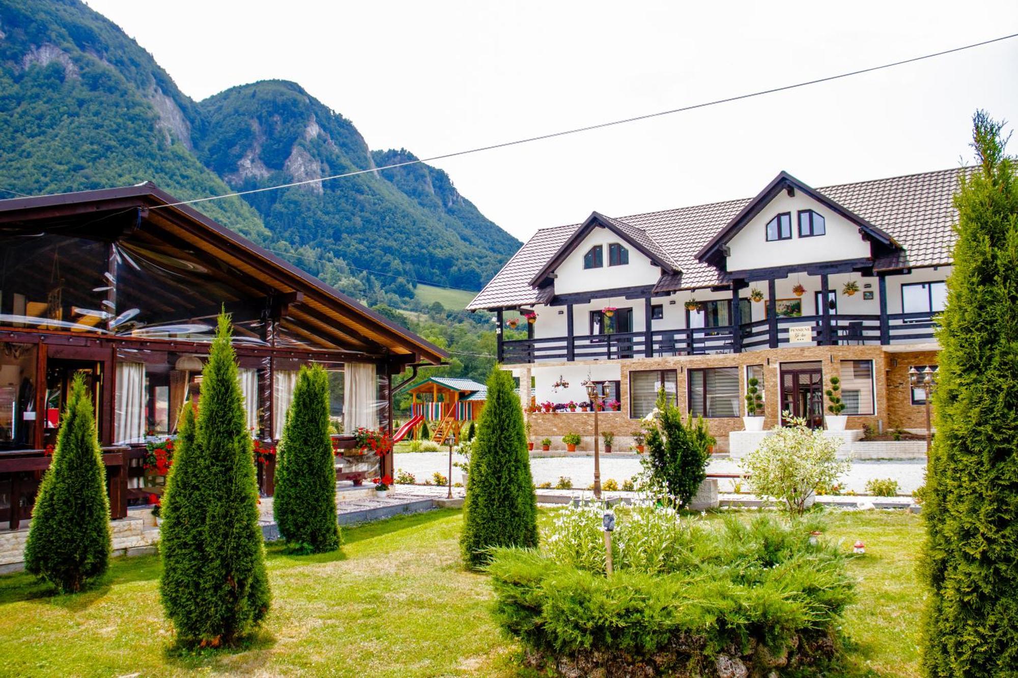 Ge-Lux Villa Incesti Dış mekan fotoğraf